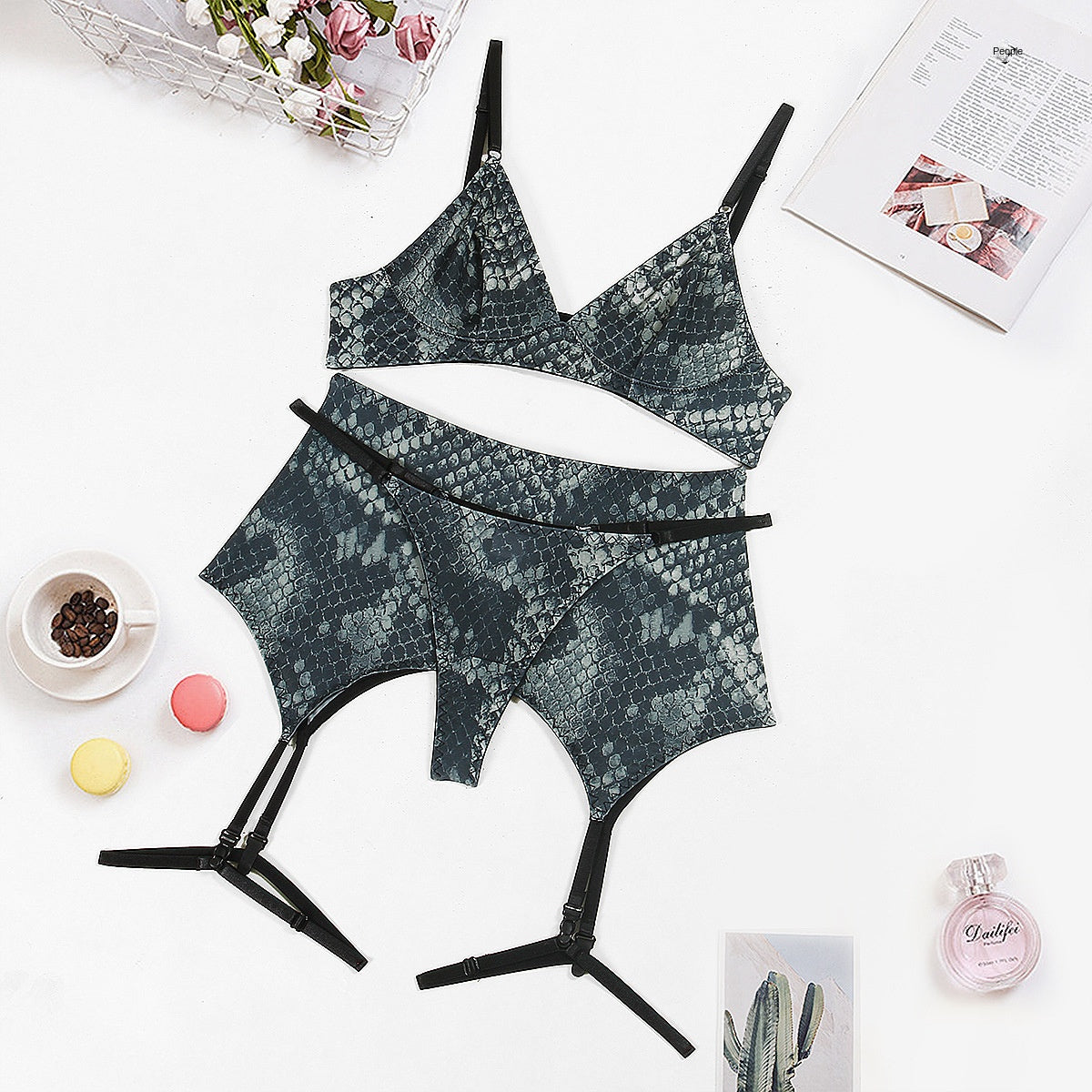 Sexy snake print backless lingerie four piece set for women