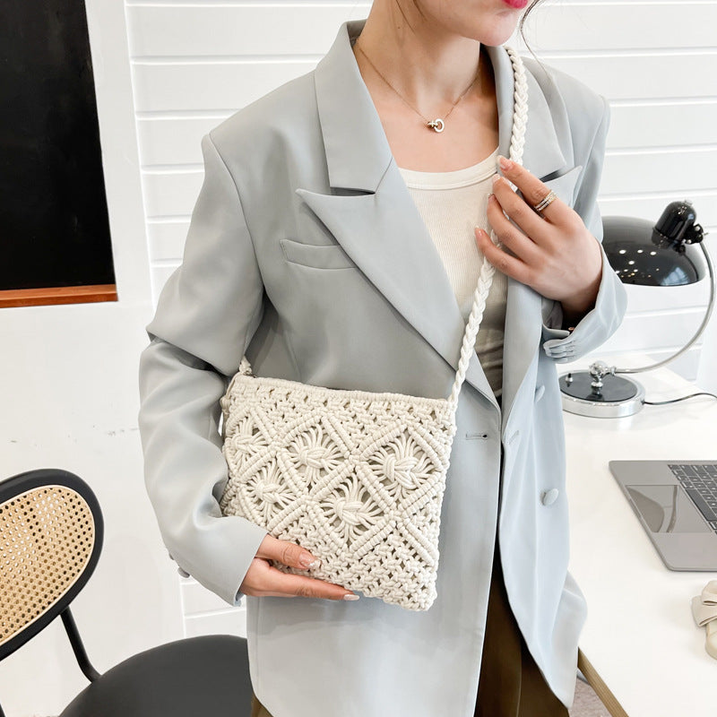 Spring And Summer Trendy Cotton Rope Tassel Hand Woven Bag Hand Held One Shoulder Straw Bag Casual Women's Bag Beach Bag