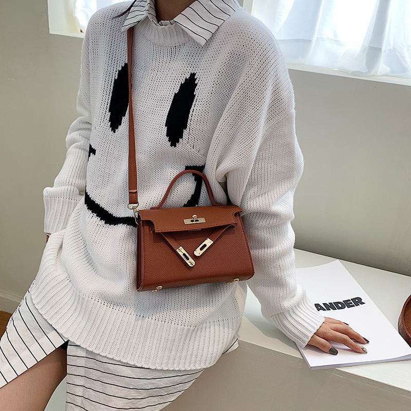 Small Bag Women's New Trend Bag Korean Style Shoulder Bag Fashion Hand-Held Messenger Bag