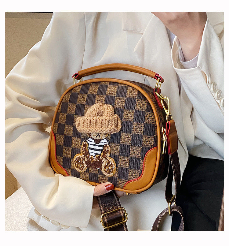 New Fashion Bear Old Flower Hand-Held Shoulder Bag Spring Style Personality Retro Small Round Bag Messenger Bag Women's Bag