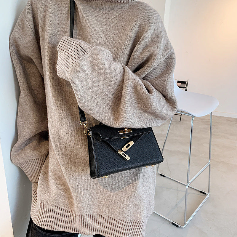 Small Bag Women's New Trend Bag Korean Style Shoulder Bag Fashion Hand-Held Messenger Bag