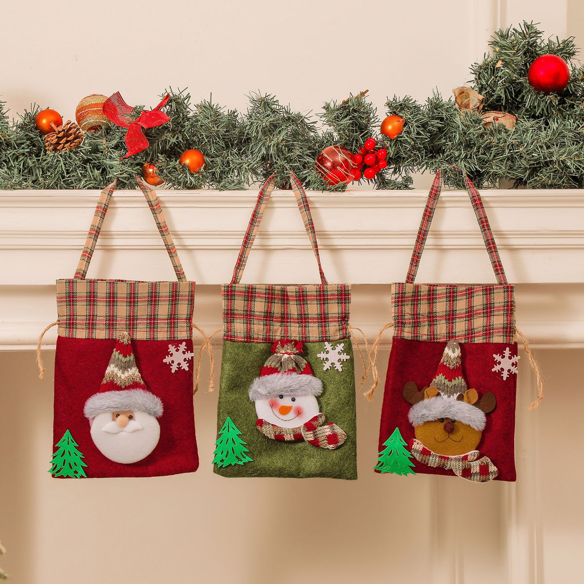 Christmas gift bag, hand-held candy bag, checkered knitted velvet apple bag, Christmas decoration