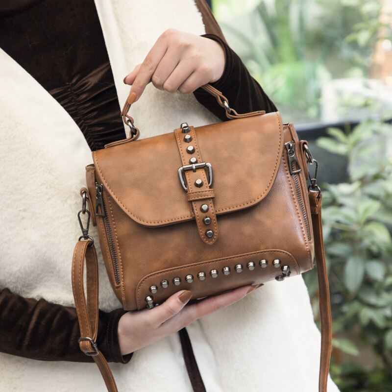 White Vintage Oil Leather Luxury Handbags Women Bags Designer Crossbody Bags For Women Rivet Small Ladies Hand bag